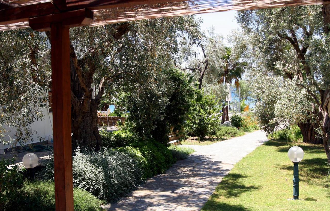 Razi Beach Lefokastro Bagian luar foto